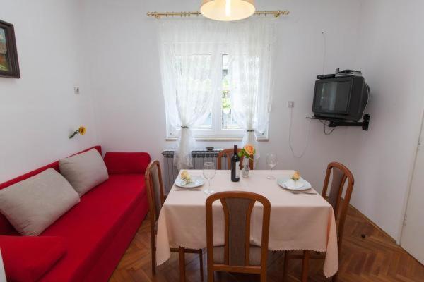 Apartments Bujan Цриквеница Экстерьер фото